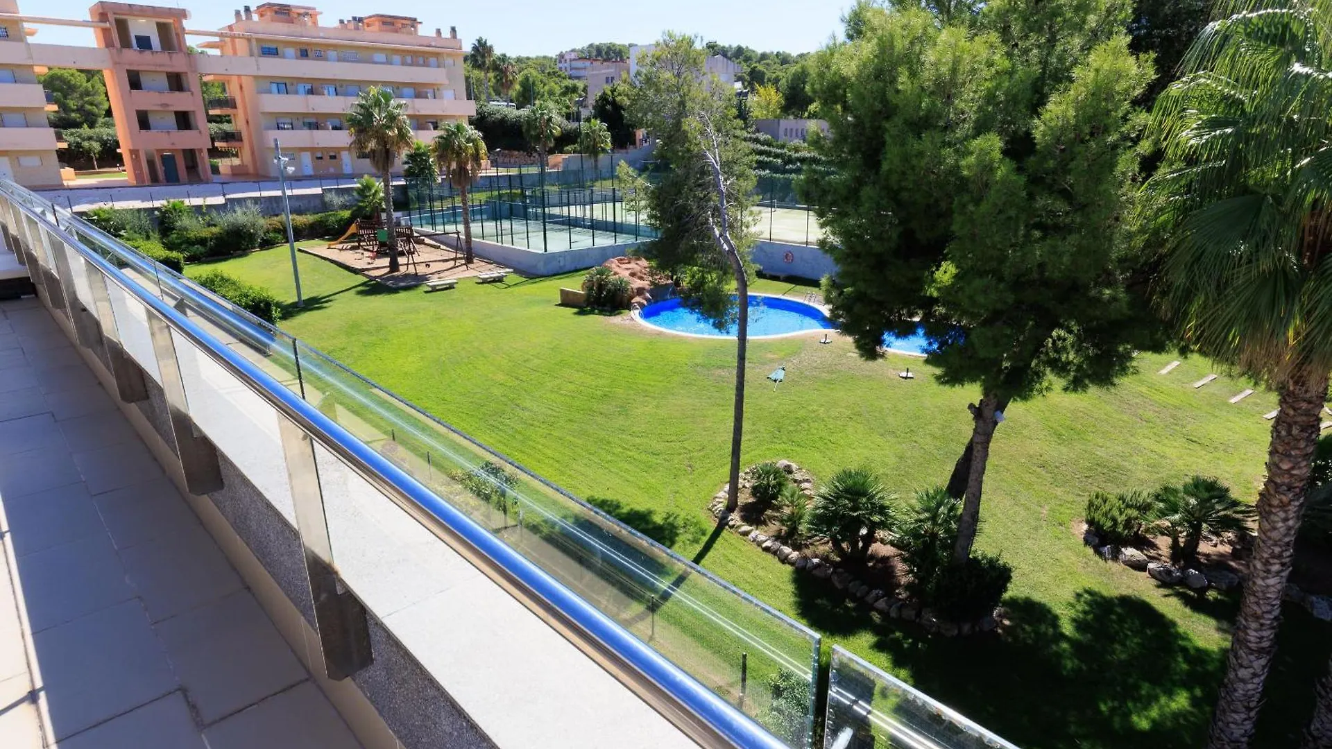 Uhc Salou Villa Family Complex