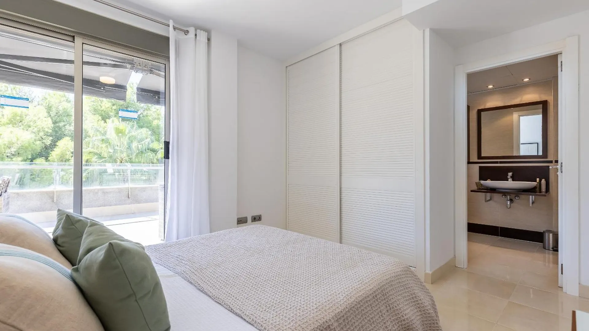 Apartment Uhc Salou Villa Family Complex