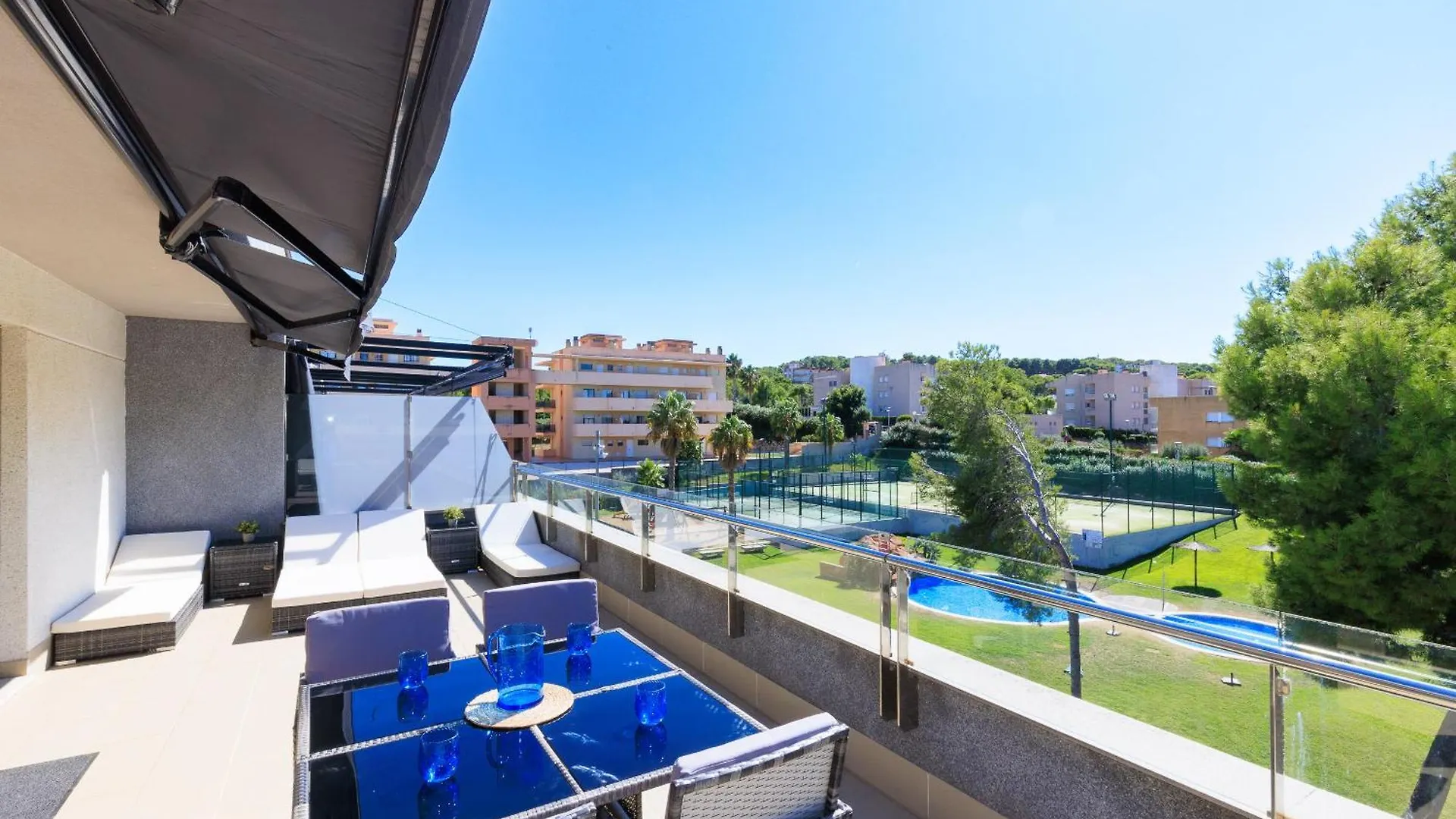Uhc Salou Villa Family Complex Apartment