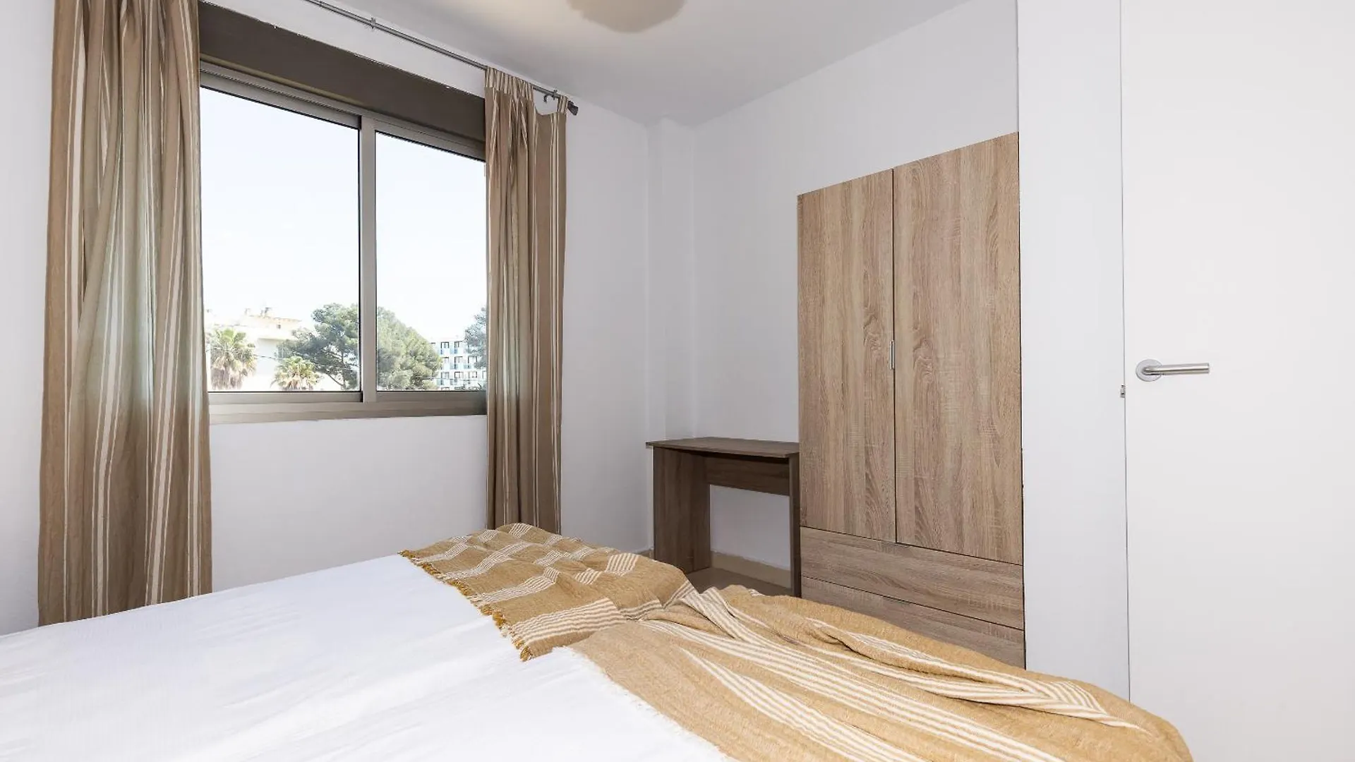 Uhc Salou Villa Family Complex 0*,  Spain